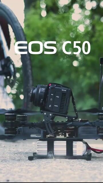 EOS C50 - Caméra vidéo 4K + poignée XLR, Noir