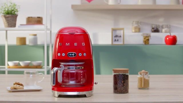 Smeg DCF02SSEU machine à café Entièrement automatique Machine à café filtre 1,4 L